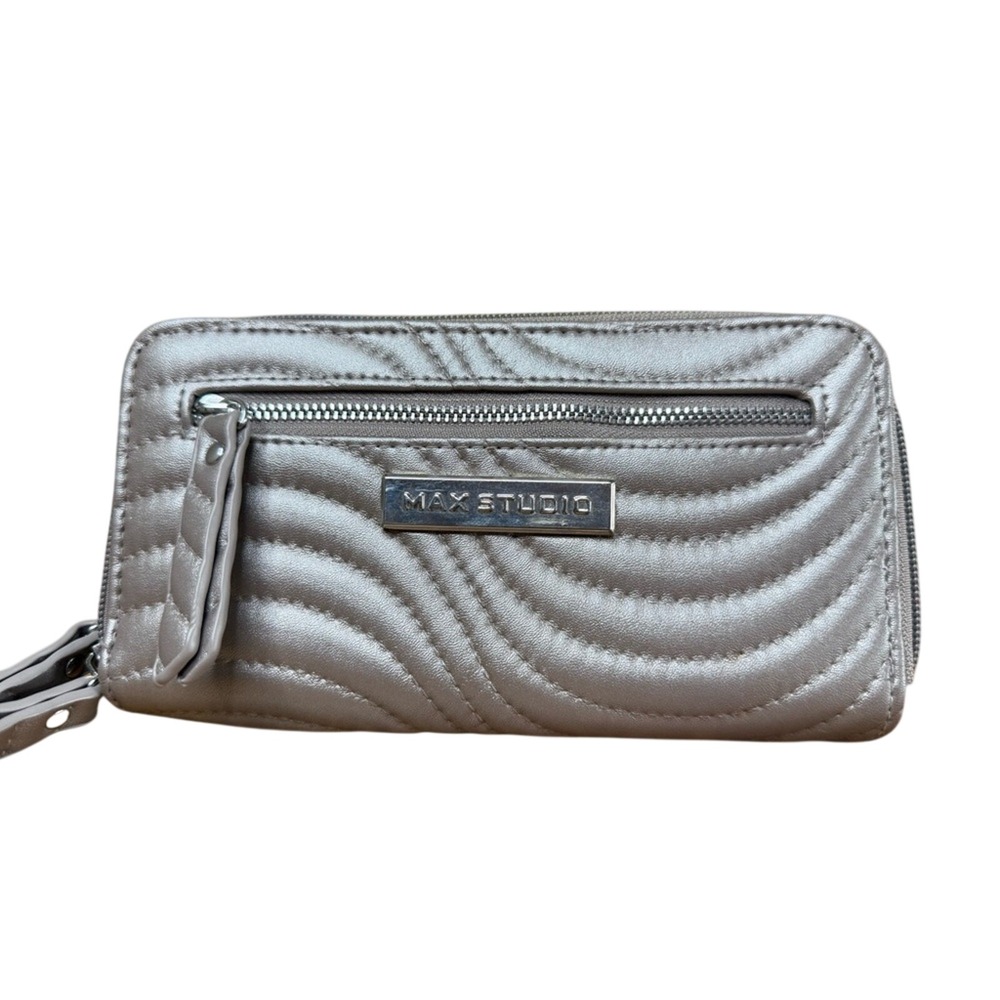 Max Studio Wallet Pewter Excellent Metallic Quilted Double Zip Accordion